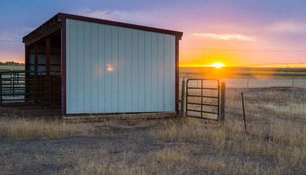 Pole Building Siding Service in Plano