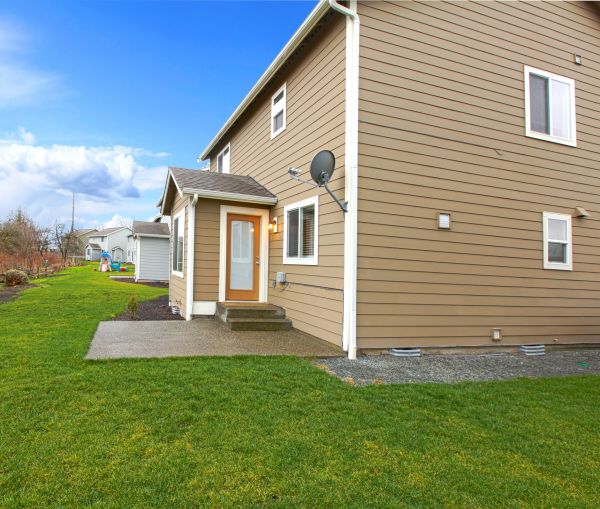 Clapboard Siding Repair in Plano
