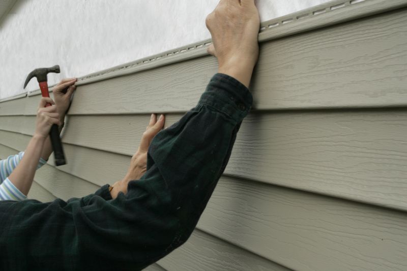 Professional Vinyl Siding Repair Work